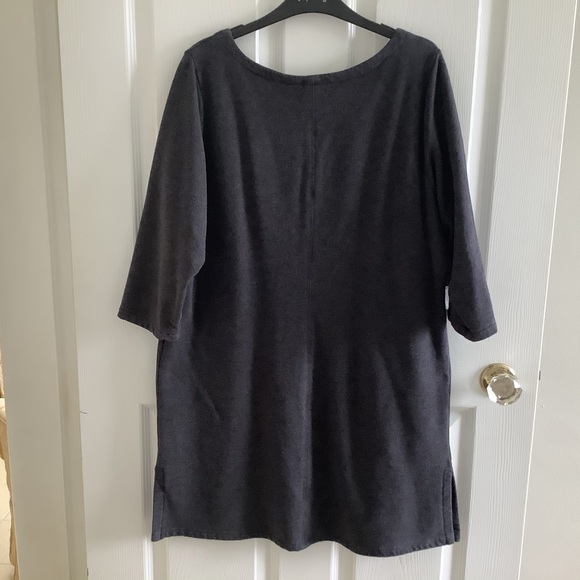 Woman’s tunic top - Picture 2 of 6